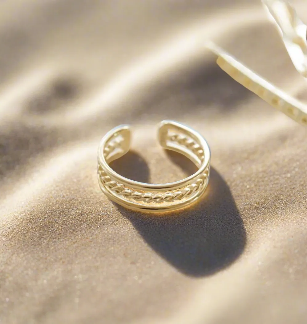Golden Goddess Toe Ring
