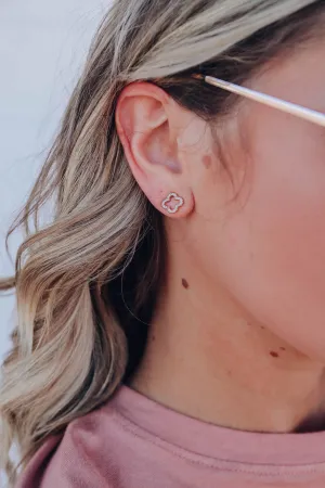 Teien Stud Earrings - Gold